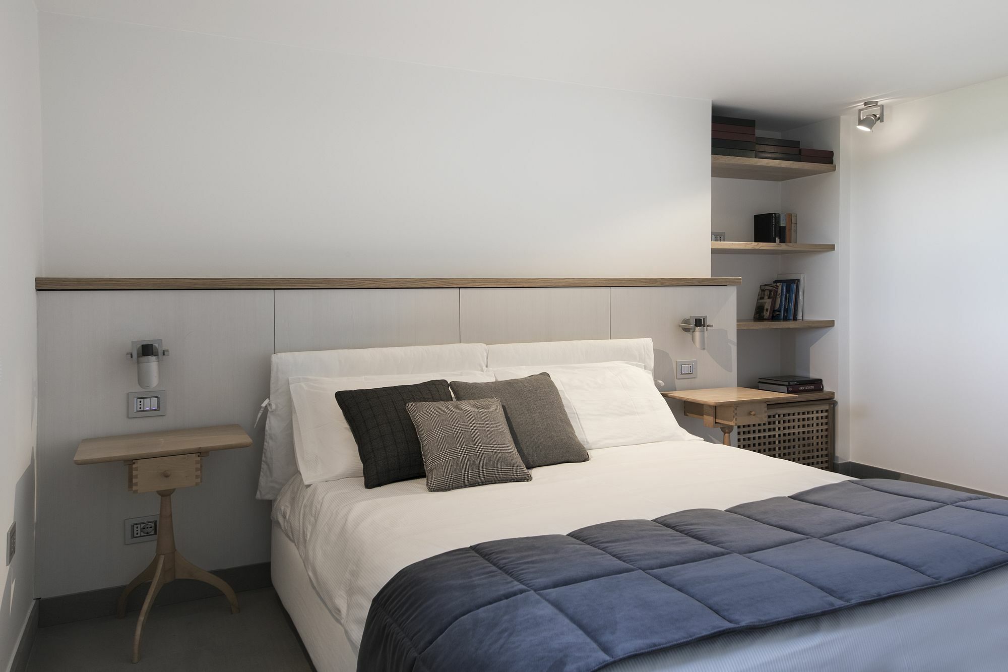 Suite & Pool-Como House-160 Mt-Private Indoor Swimming Pool, Heated All Year-Private Covered Parking-Private Garden And Terrace-Fully Equipped Kitchen Eksteriør bilde